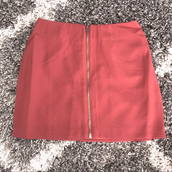 New Forever 21 Zip Front Skirt - Picture 2 of 4